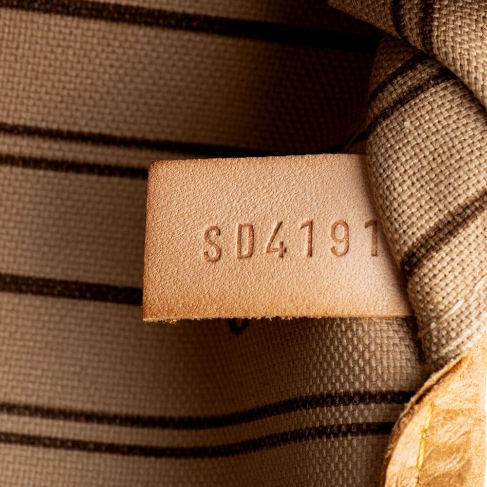 Louis Vuitton Monogram Canvas Neverfull GM Tote - Picture 6 of 16